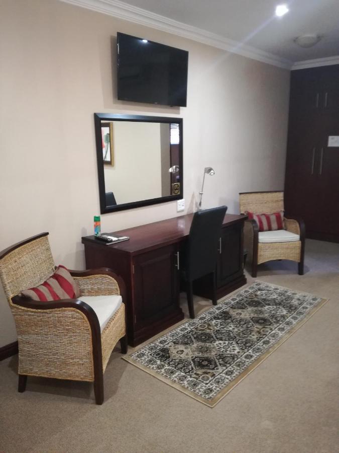Belmont Guesthouse Bloemfontein Exteriör bild