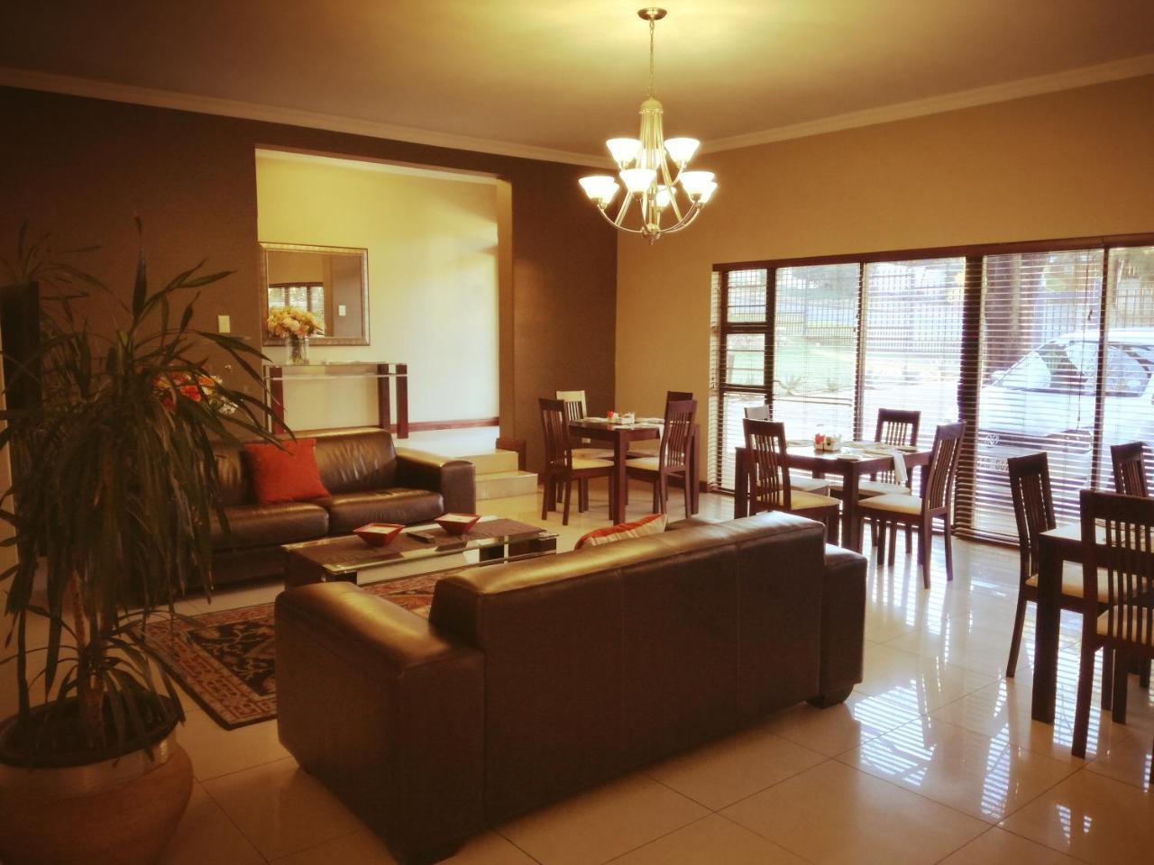 Belmont Guesthouse Bloemfontein Exteriör bild