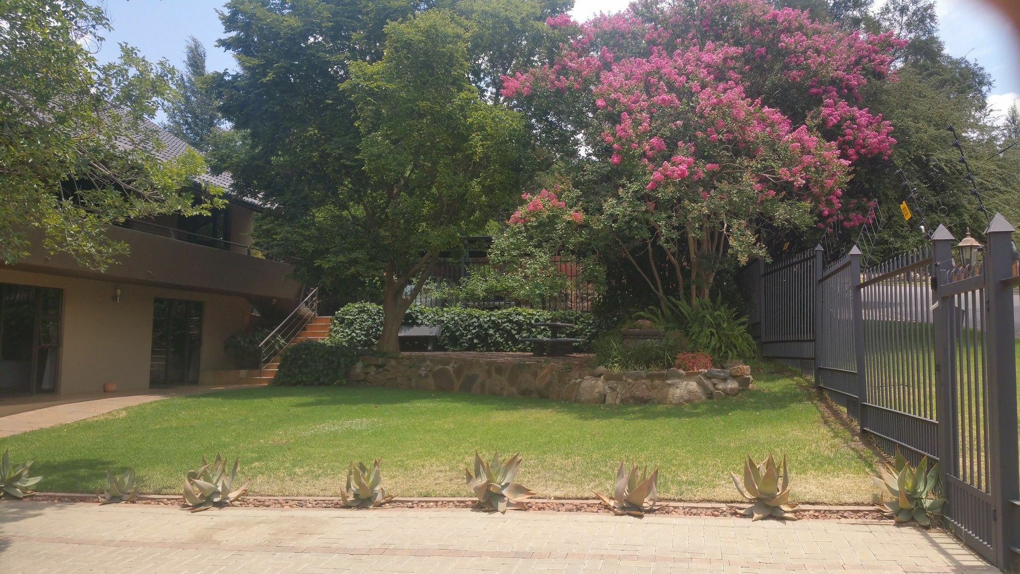 Belmont Guesthouse Bloemfontein Exteriör bild